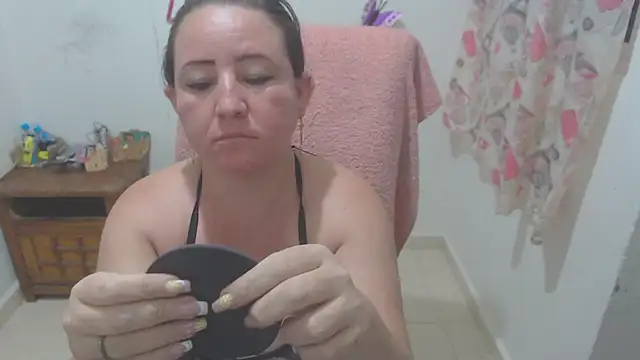 Yohis_Kiut25: онлайн-секс-чат