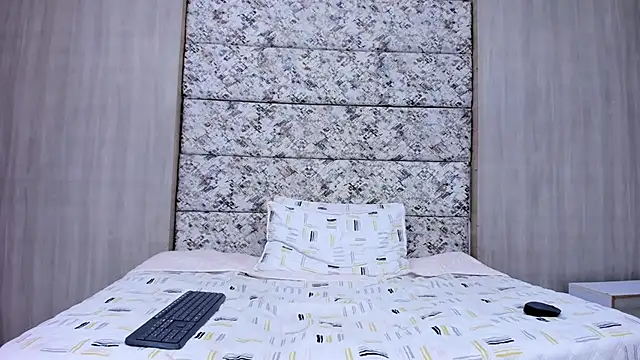 Czat XXX na żywo – frank_jhonsson