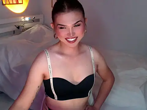 SmoothRiderHailly_: διαδικτυακό σόου στην κάμερα