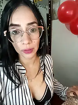 แชท XXX สดของ YaraDuartee