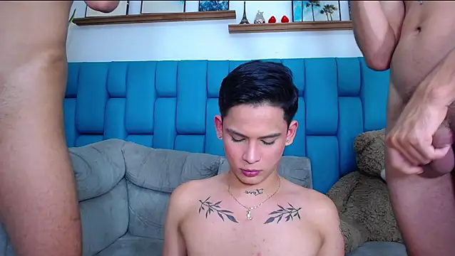 Hot_Boys_Latinos_X Adlı Modelin Canlı XXX Sohbeti