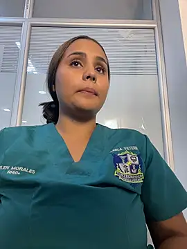 Noa_Harper- Show in webcam