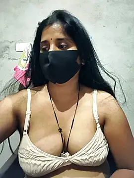 Pokazy przed kamerką – Sexy_khushi19