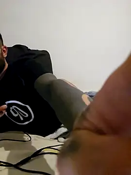 Czat XXX na żywo – charlye_inkkkk