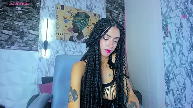 Онлайн чат XXX Queen_Cuarxxo