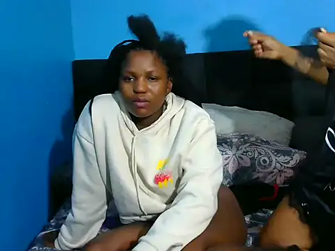 BlondieBitch – webcam-show