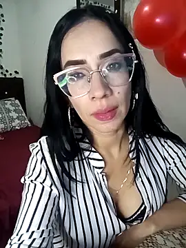 دردشة YaraDuartee الجنسية المباشرة