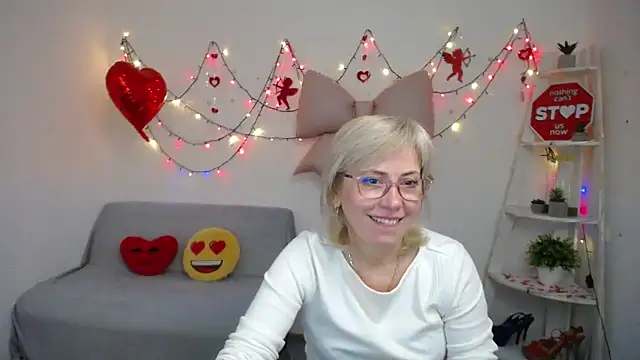 LaurenWishy 现场XXX聊天