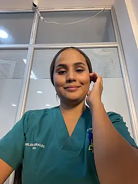 Онлайн чат XXX Noa_Harper-