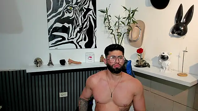 BENEDIICK webcam show