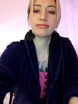 Chatroom XXX en direct de Gina-Lumara