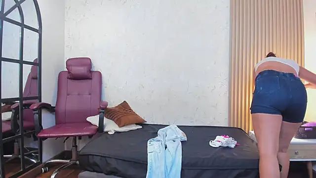 aliceandsia Chat XXX live