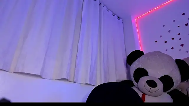 eimyy_rouse – Naživo XXX chat