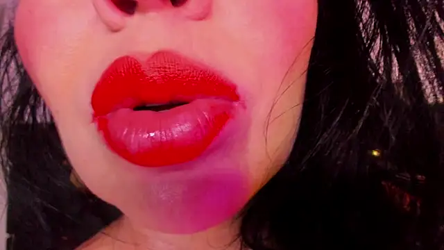 Pokazy przed kamerką – LINDA_BLER