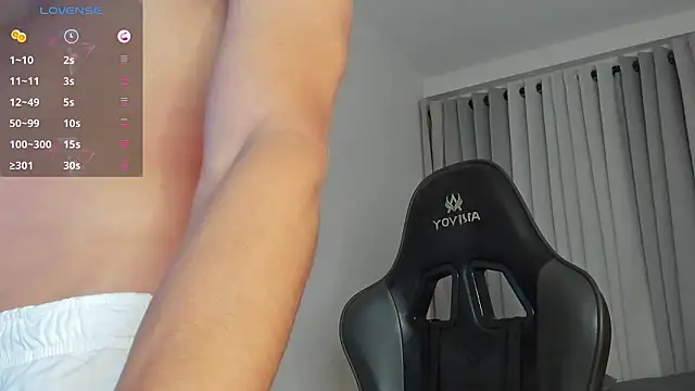 AXEL_OWEN live XXX chat