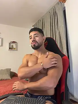 Czat XXX na żywo – Ezzio_Scolaro