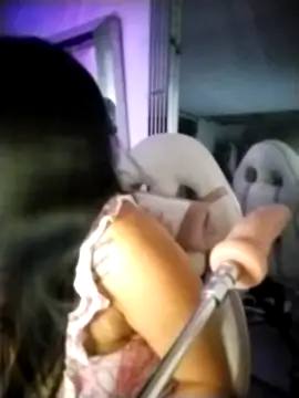 Chatroom XXX en direct de chelaqueen_