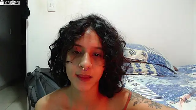 AlinaWoolf_ Chat XXX live