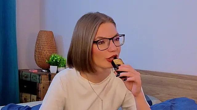 JeaneneWoltz – Naživo XXX chat