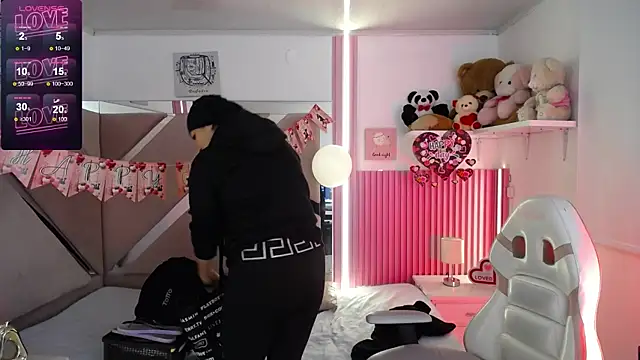 Noah_Jhonson Adlı Modelin Canlı XXX Sohbeti