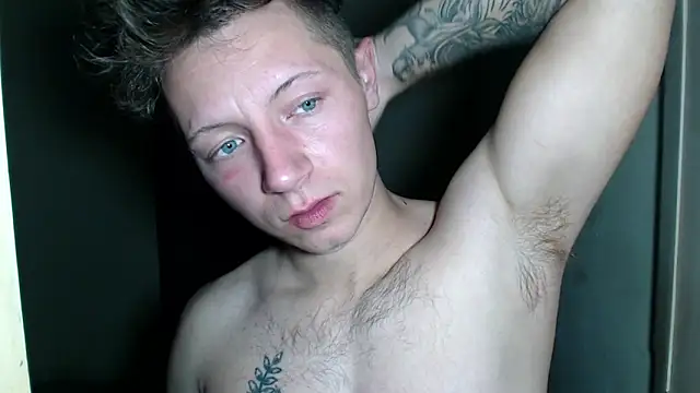 BlondZilla Chat XXX in diretta