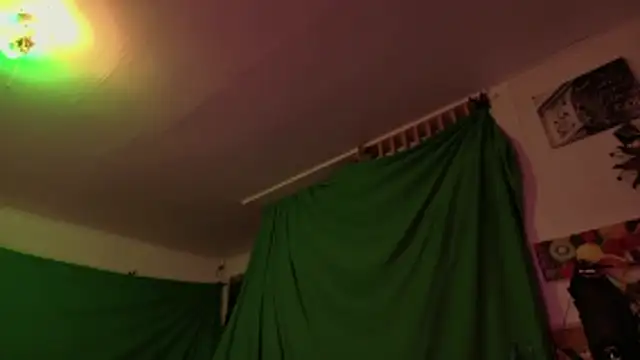 MasterDaddyCool élő XXX-chatje