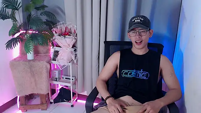 pinkcock_froi2305 Chat XXX in diretta