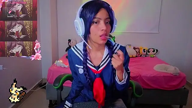 Lovelyamyy élő XXX-chatje