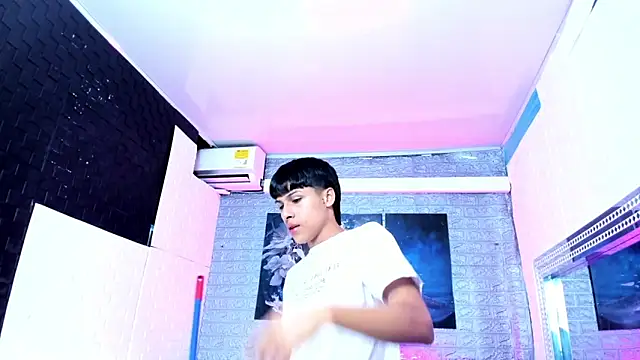 Evans_Robinson লাইভ XXX চ্যাট