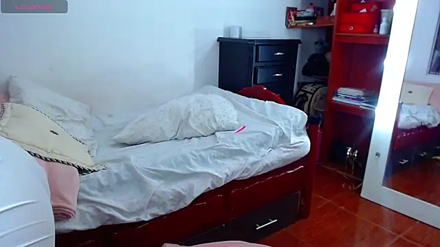 Онлайн чат XXX MariamGray1