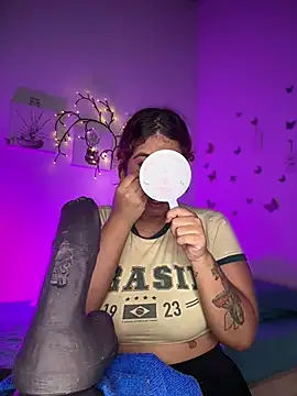 Solaangel_ élő XXX-chatje