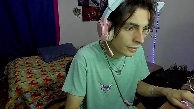 Онлайн чат XXX golden_ryyan