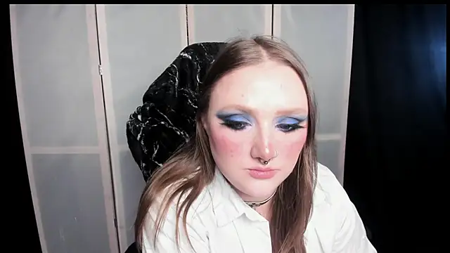 XXX chat uživo modela YourDyingBride