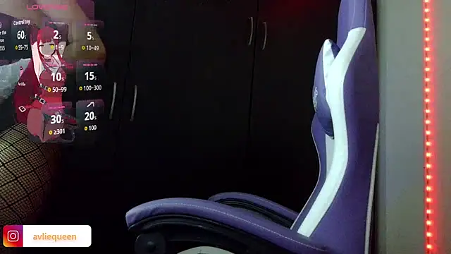 Chat +18 de AvlieQueen ao vivo