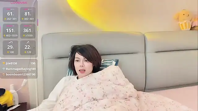 Linda-LL Show Webcam