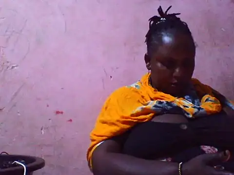 big_clitsn Webbikameraesitys