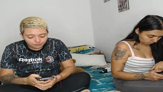 kathy_luisa Pertunjukan Webcam