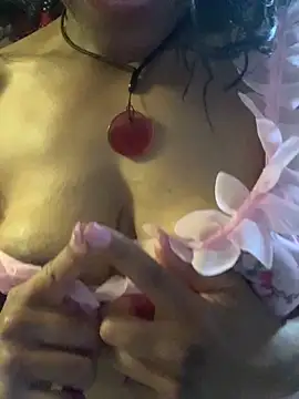 NatalieGainer_goodies Show in webcam