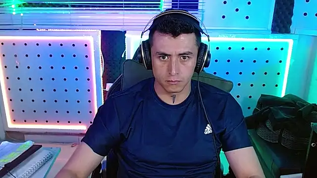 Chat +18 de Godofcumxxx ao vivo