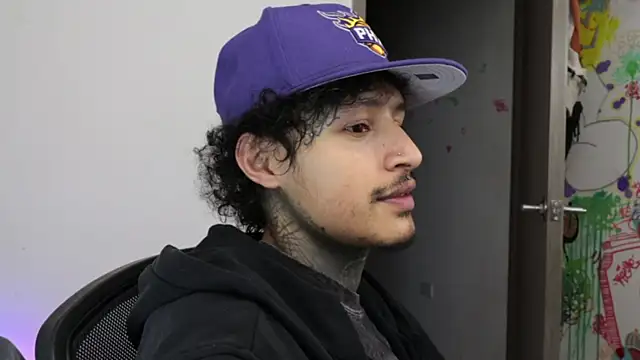 Chat +18 de trieone ao vivo