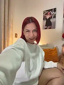 zafiro_mo0n Chat XXX live