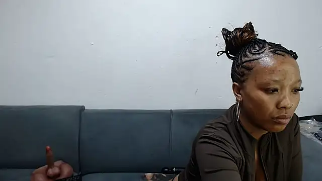 Doja_Peach Chat XXX in diretta