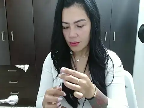 Scarlett_XXXX Chat XXX in diretta