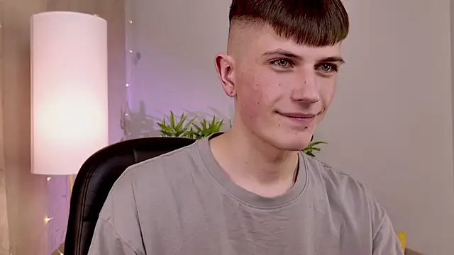 XXX chat uživo modela Rony_Joy