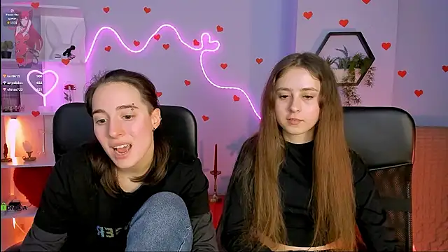 rebecca_smile: απευθείας συνομιλία ΧΧΧ