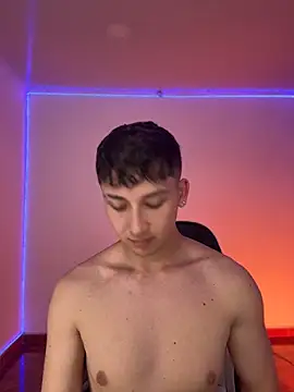 oliver_kyy Obrolan Langsung XXX