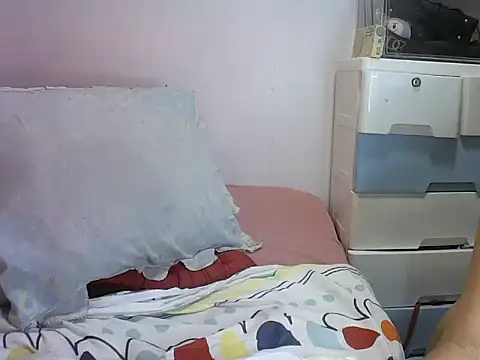 Shanskyy Adlı Modelin Canlı XXX Sohbeti