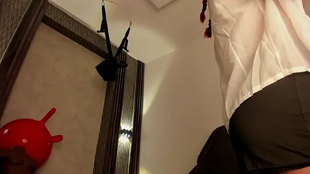 แชท XXX สดของ selene_red_