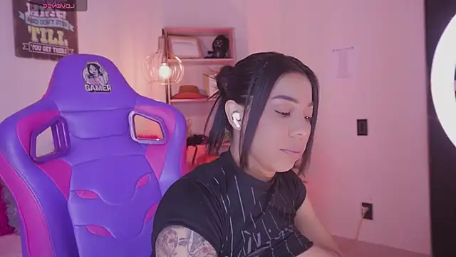 madelyn_rose_'s Live XXX Chat