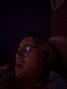 SOPHIIE_LUX_: απευθείας συνομιλία ΧΧΧ